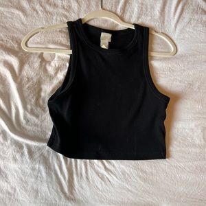 H and m black tank